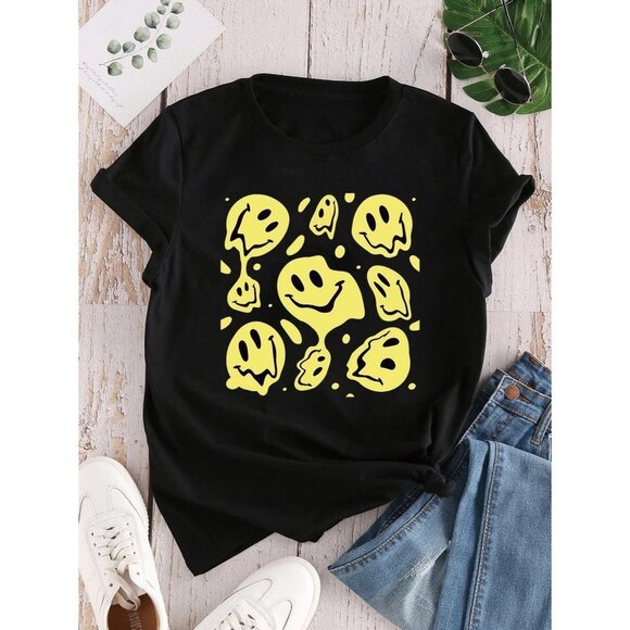 NEW SHEIN Smile Face Print Tee Size S Color Black - Picture 1 of 6